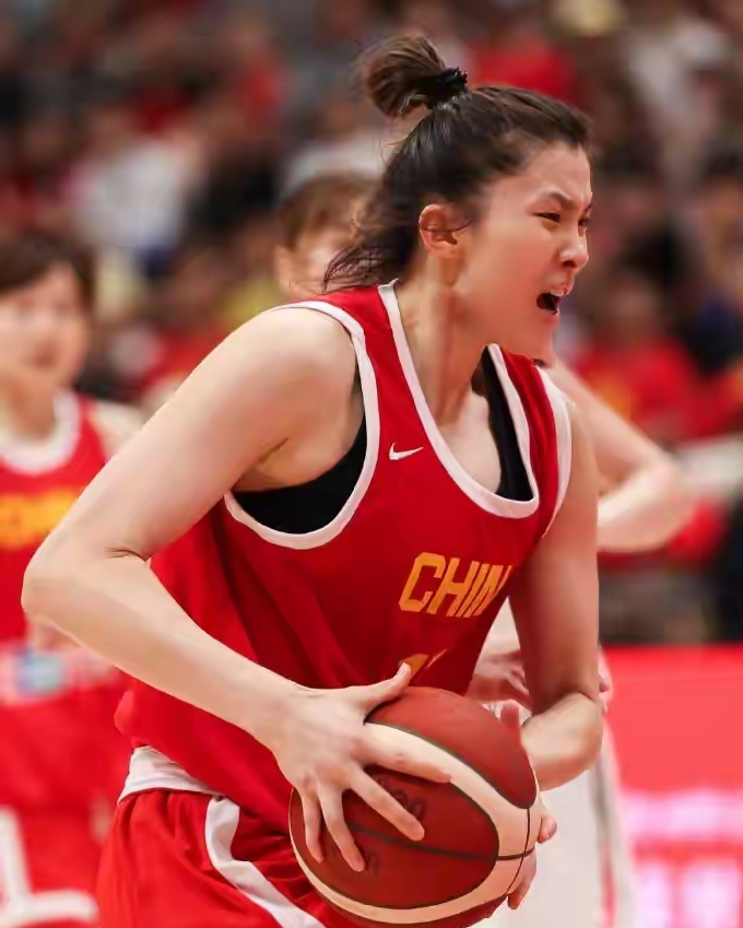 穆雷新星关键助攻表现惊艳,FPX未来可期!的简单介绍 穆雷新星关键助攻表现惊艳,FPX未来可期!的简单介绍